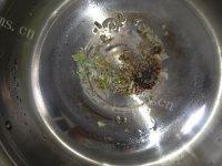 美味的菠菜丸子汤做法图解6)