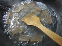 特色美食鸭血粉丝汤做法图解4)