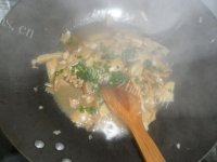 家常菜肉丝炒杏鲍菇做法图解8)