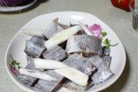 家常菜香酥带鱼做法图解1)