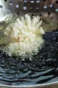 美味的菊花鱼做法图解2)