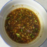 自己做的凉拌菠菜面筋做法图解11)