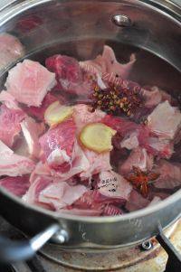 下酒菜红烧牛肉做法图解2)