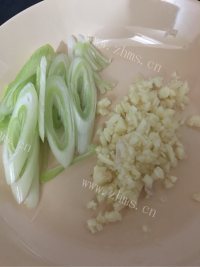 鲜美可口的麻辣小龙虾做法图解2)