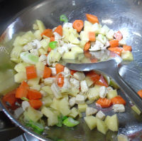 美味的咖喱鸡肉饭做法图解7)