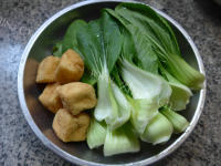 家常菜油豆腐炒青菜做法图解1)