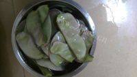 家常菜扁豆炒肉做法图解1)