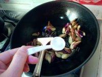健康美食之酱烧茄子做法图解6)