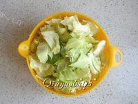 家常菜炝炒圆白菜做法图解2)