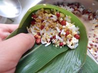 好吃的小米红豆粽子做法图解8)