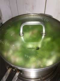 美味的青菜炒香菇做法图解7)