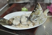 美味的椒香桂鱼做法图解9)