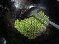 「美味可口」青豆虾仁做法图解10)