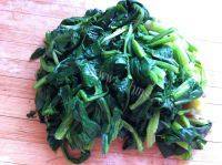 诱人的菠菜炒粉丝做法图解5)