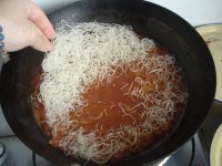 美味番茄焖米粉做法图解12)