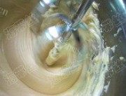 美味的免烤乳酪蛋糕做法图解3)