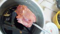 自制卤牛肉做法图解4)