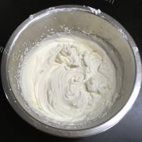 清爽可口的黑森林蛋糕做法图解23)