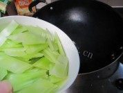清炒莴苣做法图解2)