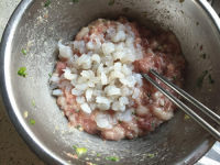 特色虾仁青菜饺子做法图解6)