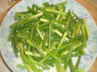 蒜苔炒肉（首发）做法图解1)