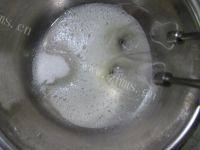 自制抹茶红豆蛋糕卷做法图解14)
