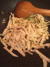 家常菜干豆腐炒尖椒做法图解3)