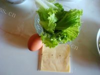 香喷喷的生菜芝士鸡蛋煎饼做法图解1)