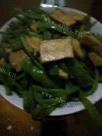 家常菜青椒豆腐