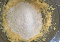 自制蔓越莓磅蛋糕做法图解3)