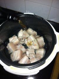 #营养美食#梅干菜烧肉做法图解3)