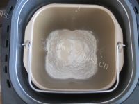 自制花式豆沙面包做法图解1)