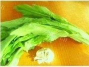 蒜香油麦菜做法图解1)