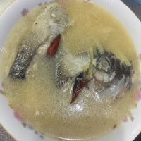 喷香的清炖鱼汤的做法图解五