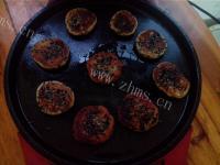 香酥的糯米芝麻饼做法图解8)