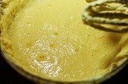 自制椰子乳酪磅蛋糕做法图解4)