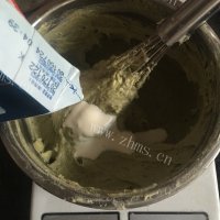 色泽鲜亮的抹茶芝士蛋糕做法图解6)