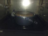 自制巧克力戚风蛋糕做法图解6)