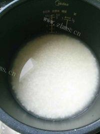 美味肉末土豆焖饭做法图解3)