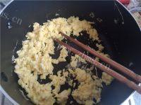 美味早餐韭菜盒子做法图解3)