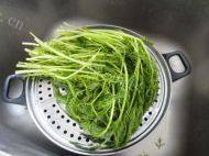 猪肉茴香水饺做法图解3)