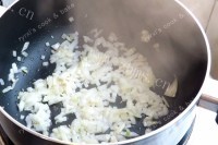 美味的咖喱鸡肉乳酪焗饭做法图解13)