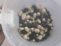 营养丰富的黑豆花生豆浆做法图解2)