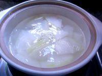 美味的冬瓜肉丸汤做法图解4)