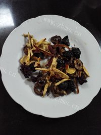 好喝的桂花酸梅汤做法图解2)