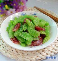 家常菜莴笋炒腊肠