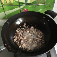 好吃的四季豆炒羊肉做法图解7)