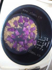 诱人的紫薯燕麦粥做法图解3)