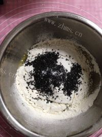 脆口黑芝麻阿拉棒做法图解3)