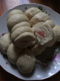 好吃的火腿肠卷馒头做法图解10)